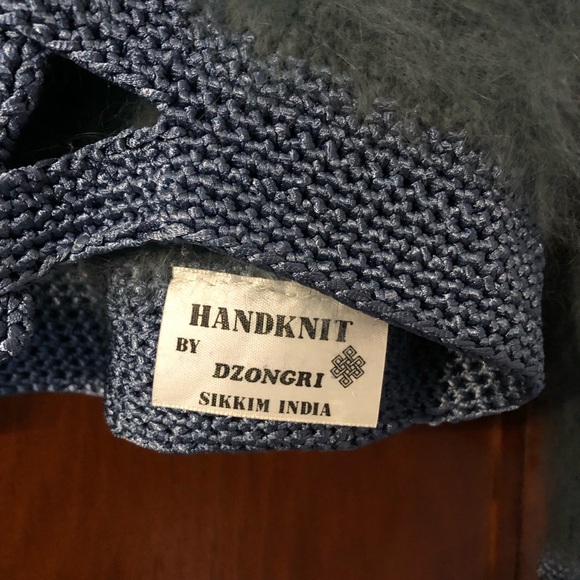 Vintage HandKnit Mohair-like Sweater - Picture 5 of 10
